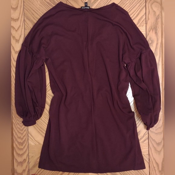 Express purple puff sleeve dress - Picture 2 of 4